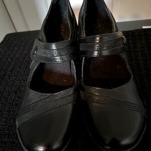 NWOT Aravon by New Balance ANNA Black Mary Jane shoes Womens Size 9B wVelcro